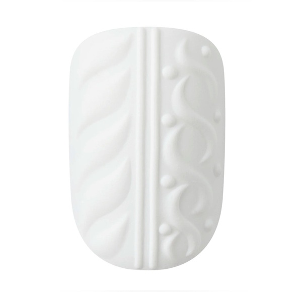 imPRESS Design Feelin' Festive 3D New Set of 30 Press On Nails NWT - Picture 6 of 10